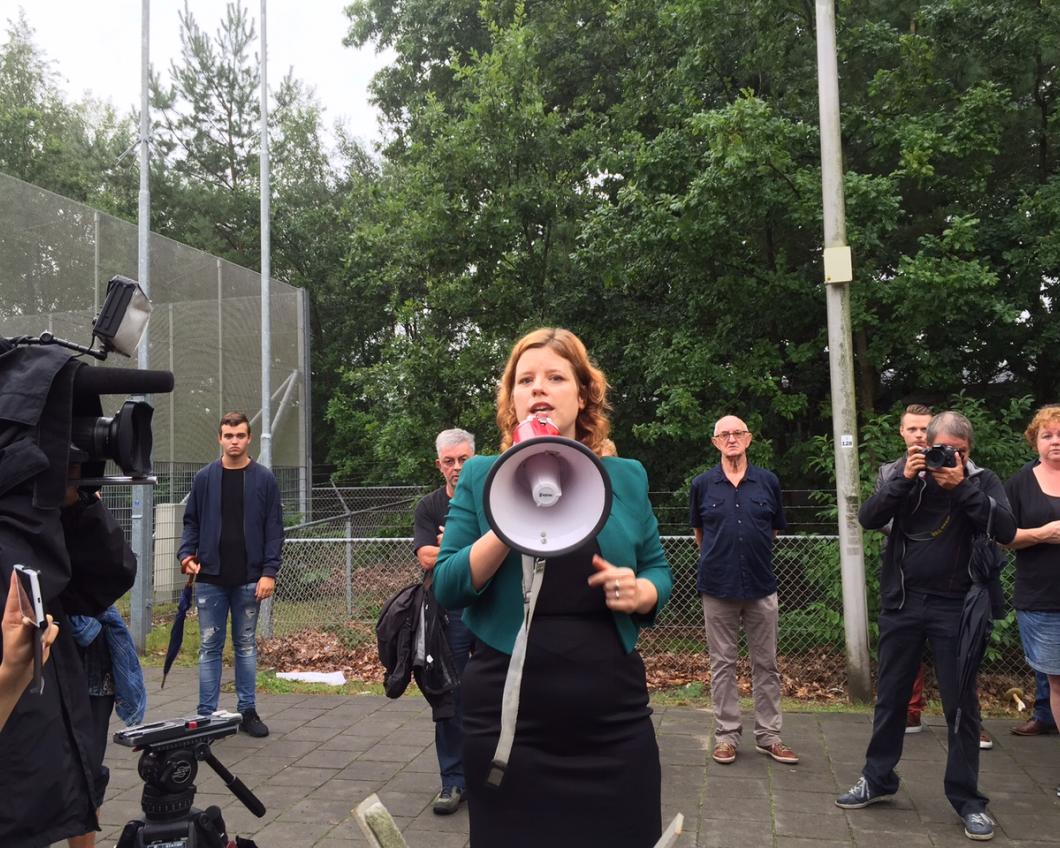 Linda bij manifestatie Gláucio 31 aug '15.jpg