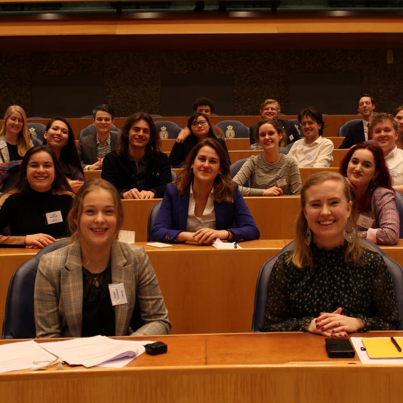DWARS op bezoek in de Tweede Kamer